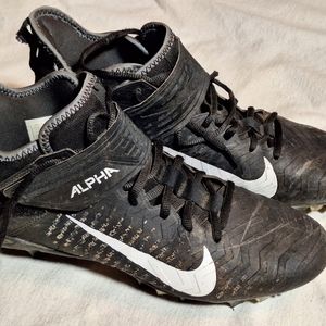 Nike mens Alpha Menace Pro 2 Mid Cleat